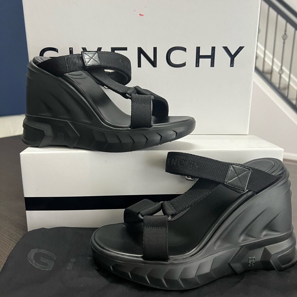 Givenchy Marshmallow Wedge